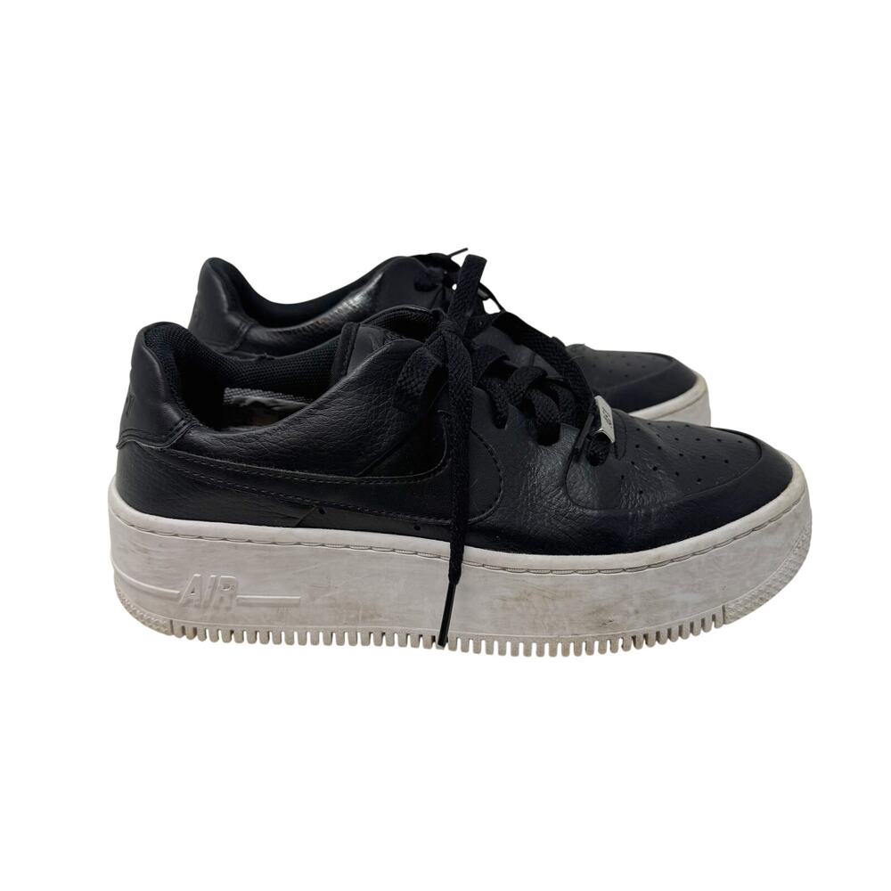 Nike Womens 7.5 Black Air Force 1 Sage Low Top Platform Lace Up Shoes Sneakers